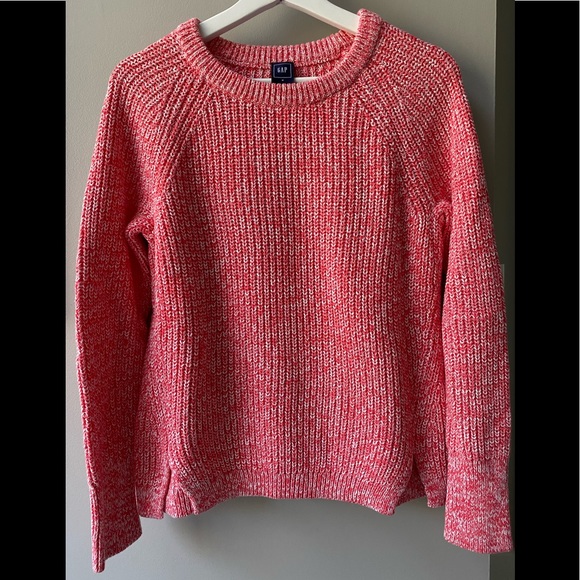 GAP Sweaters - Gap Marbled Pink Sweater. Notched detail at hem